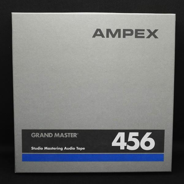 テープ本体は未開封品となります。箱に関しては多少経年劣化が見られます。AMPEX 456 オープンリールテープ 10号リール GRAND MASTER STUDIO MASTERING AUDIO TAPEテープ本体は未開封品ですが長期保存...