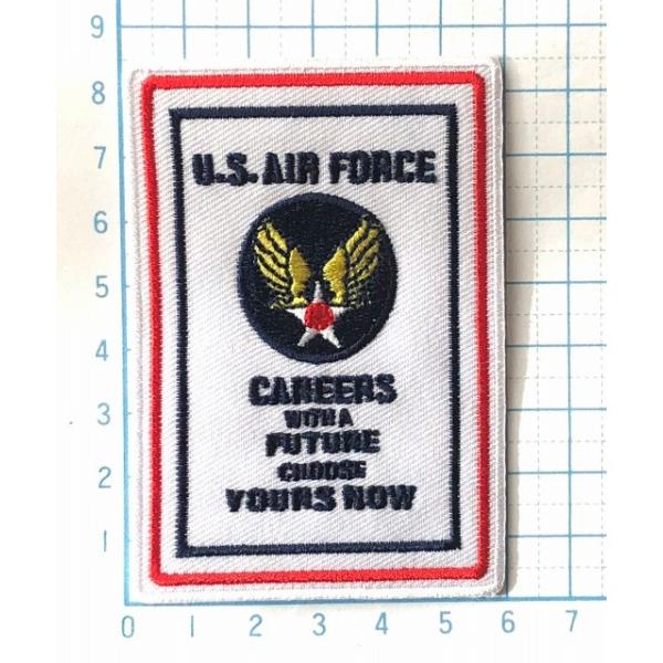 Us Air Force 真ん中にロゴと星 羽マーク 外側に赤と青の2重のアウトライン 四角 ミリタリーワッペン 刺繍 アイロンワッペン Mi 025 ワッペンとtシャツ雑貨らばさん 通販 Yahoo ショッピング