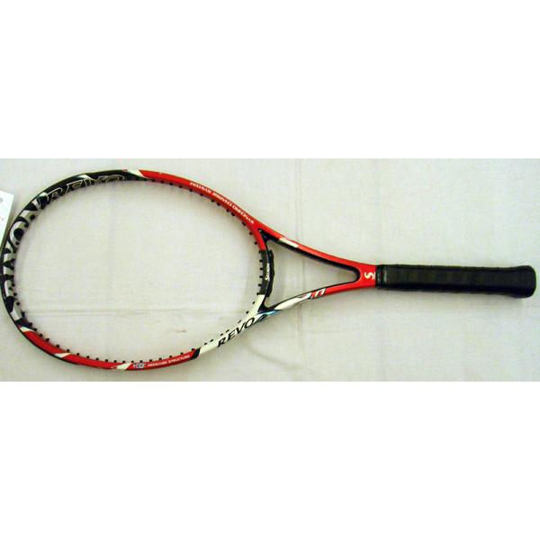 【商品名】 ＲＥＶＯ　Ｘ２．０【メーカー】 スリクソン【フェイスサイズ】 98平方インチ【フレーム長】 27.0インチ【推奨テンション】 45〜60lbs【定価】 33,000円【グリップサイズ】 2【重量（実測値）】 306g【フレックス...