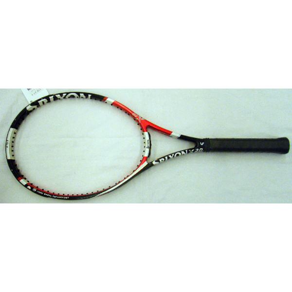 【商品名】 Ｘ２．０【メーカー】 スリクソン【フェイスサイズ】 98平方インチ【フレーム長】 27インチ【推奨テンション】 50〜60lbs【定価】 33,600円【グリップサイズ】 2【重量（実測値）】 306g【フレックス（実測値）】 ...