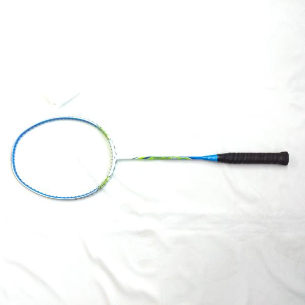 先軽ヘッドが振り抜きを高め、シャフトの「X-フラーレン」が楽に飛ばす NANORAY 170の特徴 商品情報メーカー YONEX定価 10,000円+消費税 商品スペック素材 カーボンフレーム＋高強度カーボン高弾性カーボンシャフト＋X-フラ...