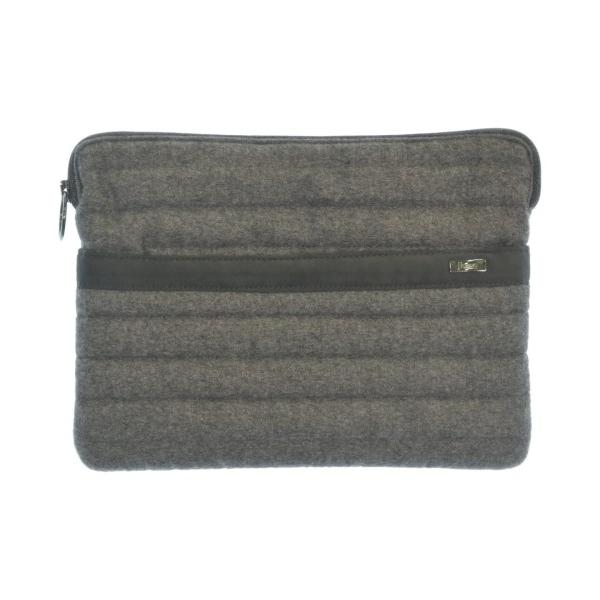 HERNO ヘルノ クラッチバッグ  グレー 【古着】【中古】【送料無料】 HERNO（ヘルノ） クラッチバッグ メンズ 中古 古着 : RAGTAG Online