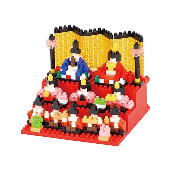 【商品概要】組み立てる必要がある付属品:ブロック、組立説明書世界最小級ブロックパッケージ重量: 0.2 kg【商品説明】説明商品紹介情景コレクションに「雛人形」が装い新たに新登場!!内裏雛、三人官女、五人囃子が作れる三段飾りの雛人形です。別...