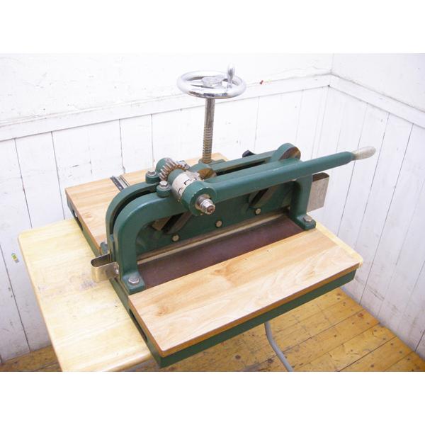 PLUS・プラス製・断裁機・業務用・大型・中古品・裁断機・148192  