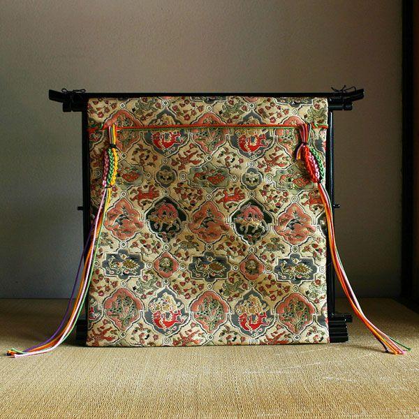 高台寺所蔵秀吉陣羽織鳥獣文様綴織 几帳 【送料無料！】 : 洛齊