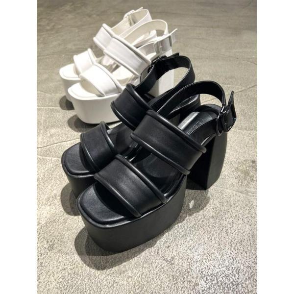 美品　エモダ　EMODA　プランプクロスサンダル　厚底　レザー　ブラック　Ｓ 美品 エモダ EMODA プランプクロスサンダル 厚底 レザー