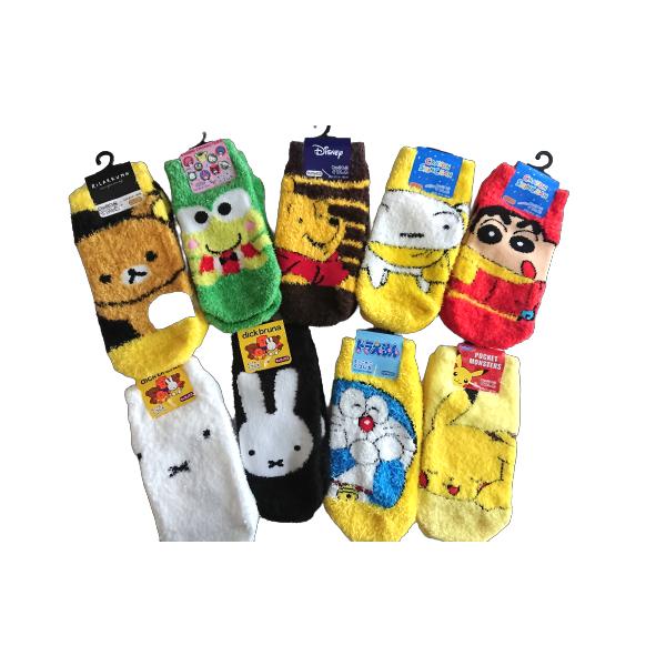 ☆もこもこキッズ靴下まとめ買い☆　３足までネコポス同梱発送　●単価・送料でお買い得●　ルームソックス　キャラクター　子供　冬