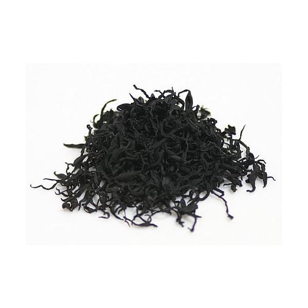 三重県伊勢志摩産の芽ひじきは風味が強く、身が太く肉厚で煮崩れしにくいのが特徴。油揚げや豆類との煮付け、お味噌汁、混ぜご飯、白和え、かき揚げ等に幅広くご利用になれます。低カロリーで食物繊維たっぷり、鉄分とカルシウムも多く含む美味しい健康食品で...