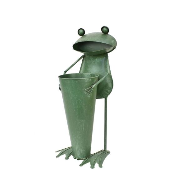 rattanhouse_4757-mk05