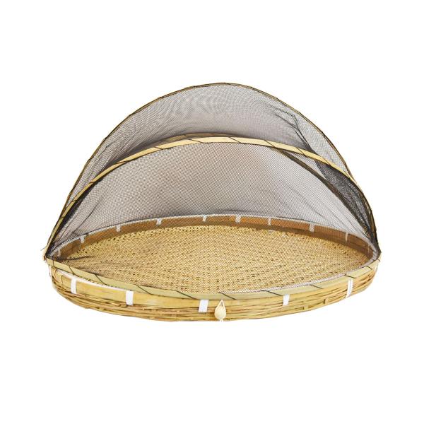 とても大きなネット付きざるです。こちらのネット付ザルでは、当店で取り扱っている商品の中で最大です。梅干し用としても、魚の干物、干し野菜を作ることができるざるは、おうち時間を楽しめます。ネット付きですので、虫が寄り付かず、安全に干せます。食卓...