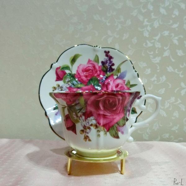 Royal Ardenボーンチャイナ ローズ柄カップアンドソーサー おしゃれ エレガント ティータイム 花柄 Re