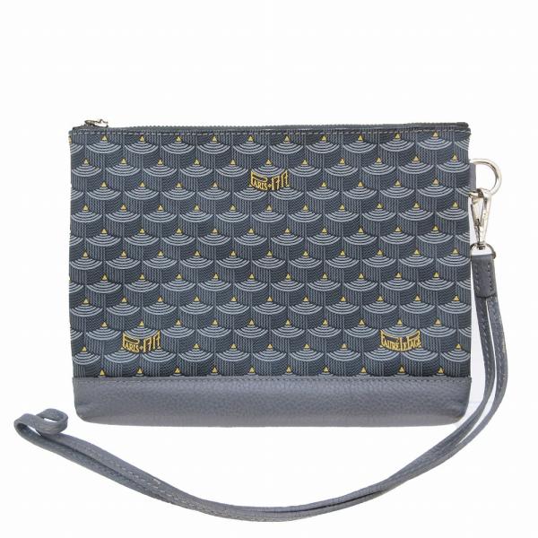 新品未使用 フォレルパージュ ポーチ エカイユ レザー ブラック ストラップ付 新品未使用 フォレルパージュ ポーチ エカイユ レザー ブラック
