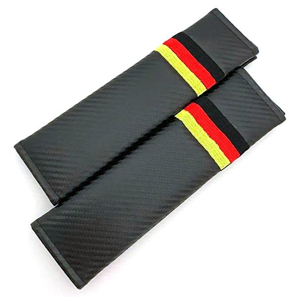 【商品コード】SBC-D【商品詳細】カーボン調シートベルトカバー2本セット材質: PUレザーサイズ: 幅約60mm x 長さ約230mm【関連ワード】Germany ドイツ カバー パッド