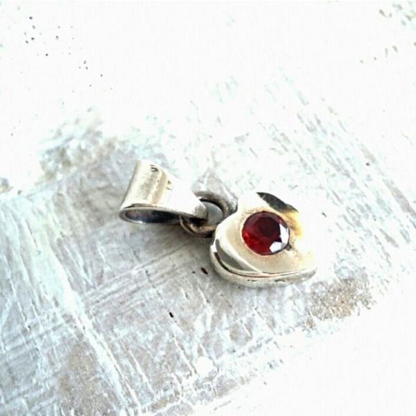 小さめ　ハート　シルバー　ペンダントトップ　cz　ネックレストップ　エスニック　レディース　アクセサリー