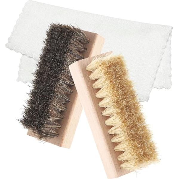 ・「バイヤーおすすめ。靴磨き3点セット」靴のお手入れに欠かせない、馬毛ブラシ、豚毛ブラシ、靴磨き用クロスのシューケア3点セット。天然木と天然毛100％をたっぷり植毛した本格的なシューケアブラシのセット。・「馬毛ブラシ」革靴やスニーカーの日々...