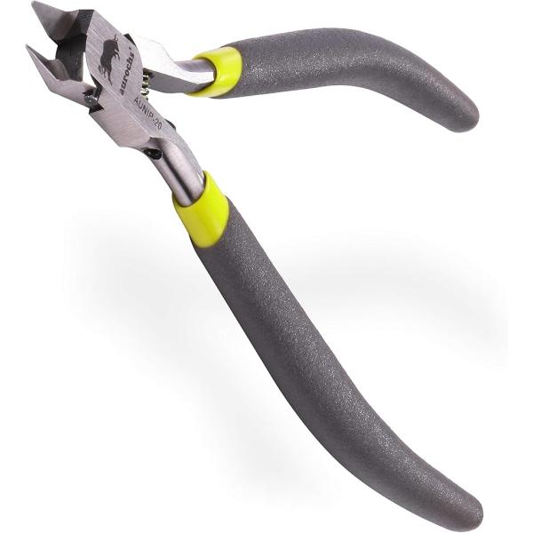 バリエーションコード : 2B2O8UP4UY・高品質、。入門者から上級者まで納得のコストパフォーマンス。・極薄に仕上げられた片刃構造のプラスチック切断専用ニッパー。薄く繊細に研ぎ出された刃先は通常のニッパーよりも美しくゲートを切断可能です...