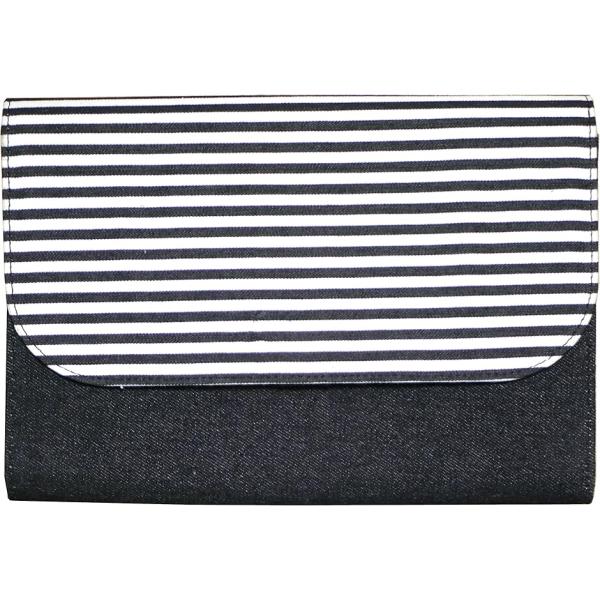 バリエーションコード : 2B8N6QTYRT・「　広く愛されるデザイン　」大きめサイズのジャバラ式母子手帳ケースです。多くの人に好まれる、ボーダー柄とブラックデニムの組み合わせで、飽きずに長く使えるスタンダードデザイン。どの世代にも人気の...