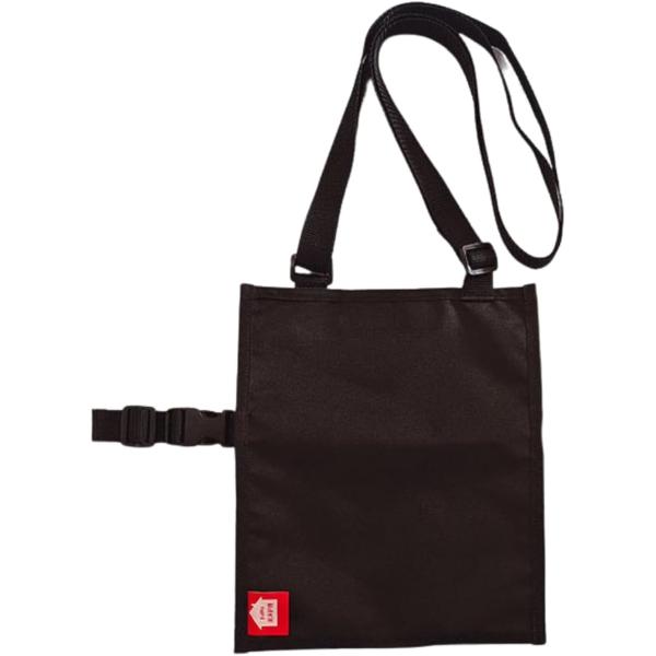 「外出をもっと快適に」スタイリッシュなデザインで、人目を気にせず安心して外出できます。尿袋を収納しても目立たないので、普段使いにもおすすめです。「さまざまな尿袋に対応」約28x22cmの設計で、四角い尿袋や角丸型、幅広タイプなど、さまざまな...