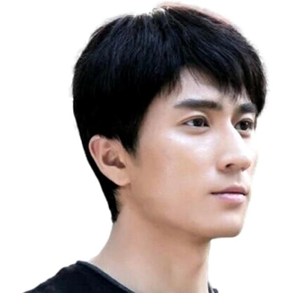 バリエーションコード : 2B9T44YFH2「自然な仕上がり」 こちらの商品は軽やかな質感と自然なツヤが特徴。このウィッグは、自然な質感と見た目を求めるあなたにピッタリです。緻密に選ばれた高品質合成繊維は本物の髪のような柔らかさと光沢を再...