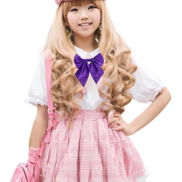 バリエーションコード : 2B9VDTTC16「スタイリッシュなデザイン」このスクールリボンは、シンプルでありながら洗練されたデザインが特徴です。無地はどんな制服にもマッチし、あなたの個性を引き立てます。日常の通学スタイルに華やかさをプラス...