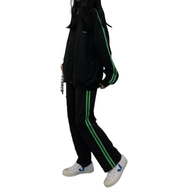 バリエーションコード : 2BJW5N80PWオールシーズン使えるので快適、楽ちんアイテムでスポーツ、ダンス等の運動にも使えますしルームウェアにもおすすめですラフで心地良い肌触りを叶える生地でオールシーズン使える1着ですもちろん普段着にも使...