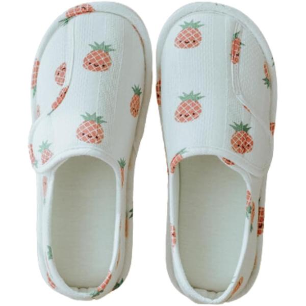 バリエーションコード : 2BJV9GQRLK優しいコットン素材でおしゃれなアニマルデザインの介護シューズです。簡単に履けて脱ぎやすい、長時間歩いても疲れにくい軽量設計で持ち運びにも便利ですのでマタニティやお年寄りに最適です。踵までしっかり...