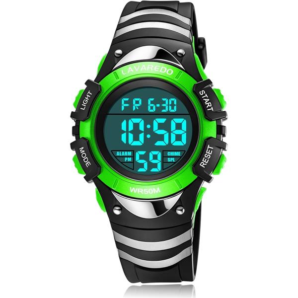 バリエーションコード : 2BU3RS8OUD「多機能付き 子供腕時計」：デジタル表示、LED発光表示、日付曜日表示、アラーム、ストップウォッチなどさまざまな機能を搭載したキッズ用 腕時計です。LED機能を使えば暗い環境でも簡単に時間を読み...