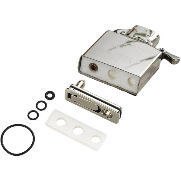 バリエーションコード : 2BU4H25QVU「ジッポーをアップグレード」オイル揮発防止メタルパッドを取付けてジッポーをアップグレードレギュラーサイズのほぼ全てのジッポーに対応しています。「重さ約10ｇ」取付けることでZipooの重量が増す...