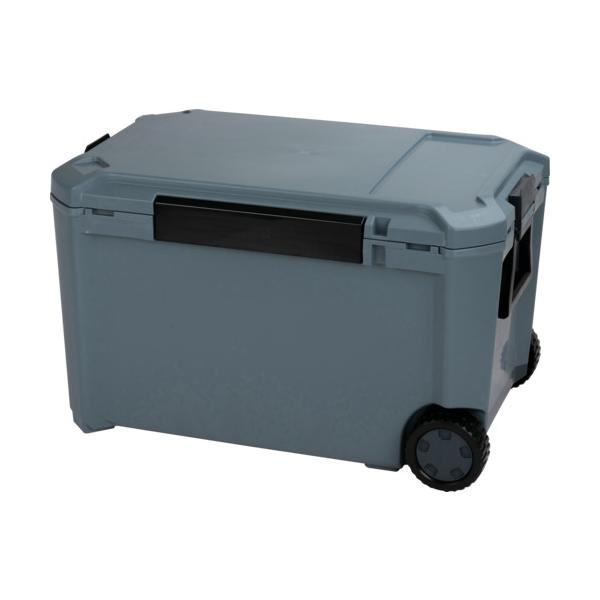 [Release date: March 25, 2025]特長●断熱材厚み約2倍（当社従来品比較）で保冷力UPしました。●イスとしても使用可能な強度です。●フラットなフタ形状でサイドテーブルとしても使用可能です。●南京錠がかけられる「鍵穴...