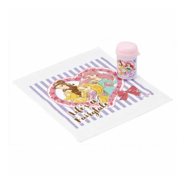 [Release date: December 16, 2025]【商品詳細】行楽や普段使いに便利なおしぼりとケースのセット。濡れたおしぼりを凍らせてお弁当と一緒に持つと保冷剤代わりになっておすすめです！名前シール付き。【商品サイズ(約)】...