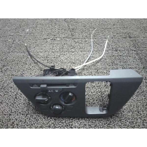 ルークス 5AA-B44A エアコンスイッチパネル GAS (X42) 27413