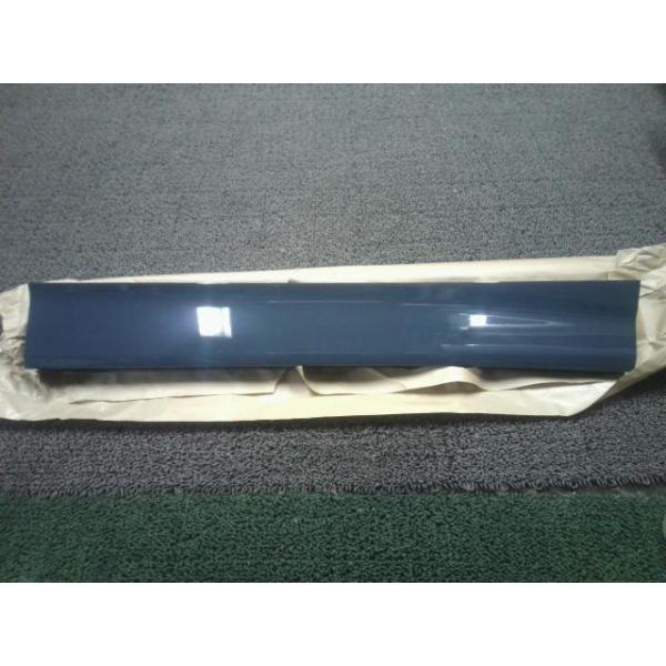 じぇい ヴォクシー 6BA-MZRA90W 右フロントドアプロテクター 1L6 76903-V1020