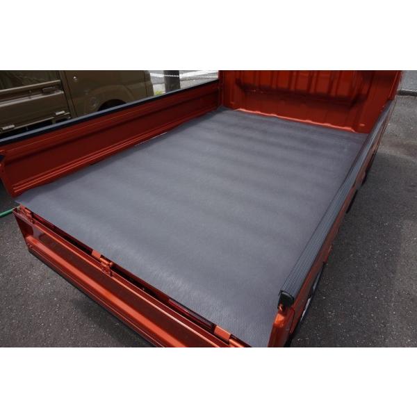 小型トラック用 荷台ゴムマット 1枚 サイズ ２７００ｍｍ×１５７５ｍｍ　厚み 約６ｍｍ ゴムシート １トントラック １ｔトラック キズ防止