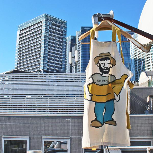 AND PACKABLE（アンドパッカブル） AND PACKABLE BACK CROSS APRON