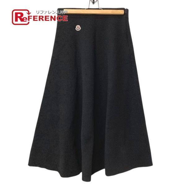 MONCLER モンクレール GONNA TRICOT KNITWEAR SKIRT スカート アパレル  ロゴ ワッペン ロングスカート ブラック レディース【中古】