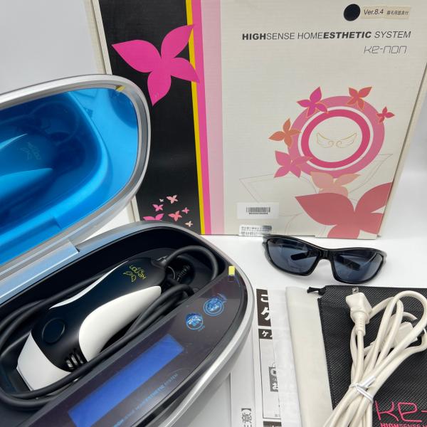 【美品】ケノン Ver.8.4 眉脱毛あり スーパープレミアムカートリッジ付き 脱毛器 kenon 本体■商品状態【A】大きなダメージもなく程度良好の美品・本体上面に若干の擦れ感がはございますが、全体的に状態の良い中古品です。・商品の特性上...