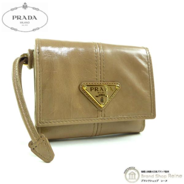 PRADA ピンクベージュ ソフトレザー　金ロゴ　三つ折り財布　ウォレット PRADA プラダ （PRADA） ソフトルックスレザー メタルロゴ コンパクト
