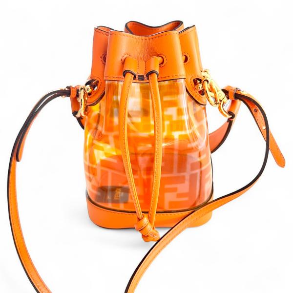 FENDI（フェンディ） モントレゾール PVC ビニール ショルダーバッグ