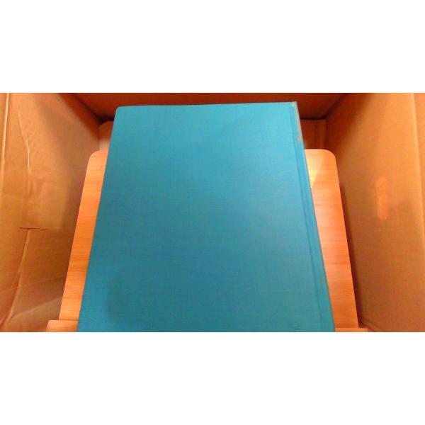 広辞苑 新村出編 岩波書店1976年12月 初版発行（写真の商品の実際の発行日を示すものではありません。）