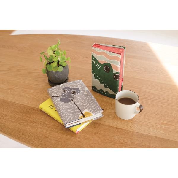 愛らしい動物のデザインで、幅広い世代に人気です。お弁当包みなど普段使いしやすいサイズです。≪サイズ≫約50cm≪素材≫綿100％（日本製）※商品写真はできる限り実物の色に近づけるよう加工しておりますが、ディスプレイの設定等によって実際の商品...