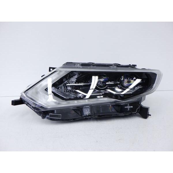エクストレイル 4073642 T32 後期 左ライト LED KOITO 100-23746