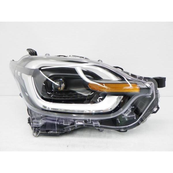 シエンタ(車) 2199241 シエンタ Z MXPC10G/MXPL10G/MXPL15G 右ライト 