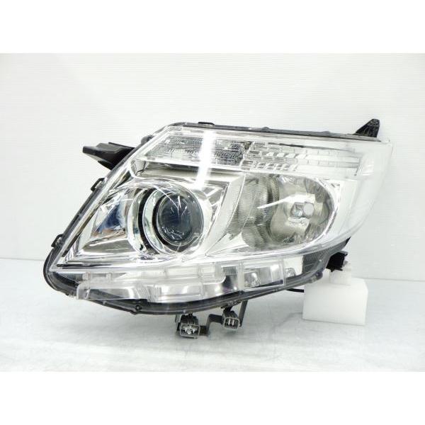 2125742 ノア G/X 80系 前期 左ライト LED ICHIKOH 28-227 J ZRR80G 