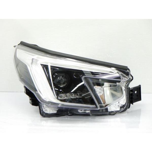 フォレスターSK5 SKE右側ヘッドライトKOITO 100-60465(30) フォレスター 4170641 SKE/SK5 後期 右ライト LED アレイ式