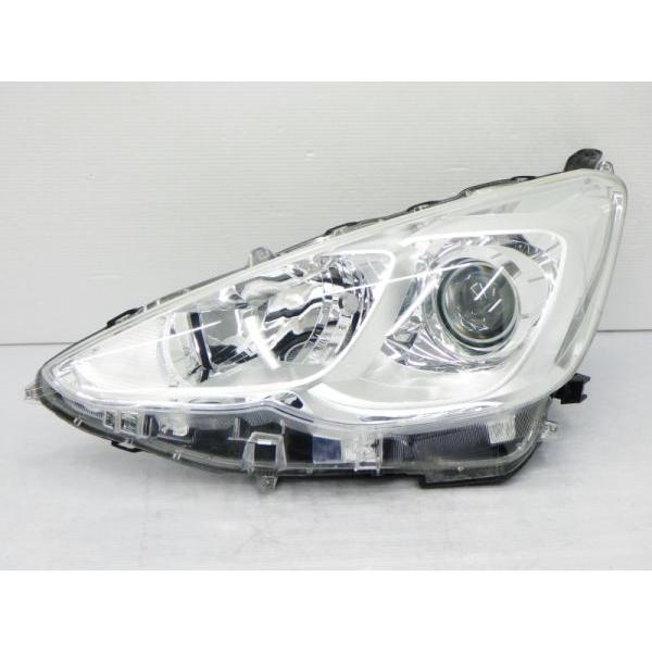 NHP10 中期 アクア 左 LED ヘッドライト アクア 2100742♪ アクア♪ NHP10 中期 左ライト ハロゲン KOITO 52