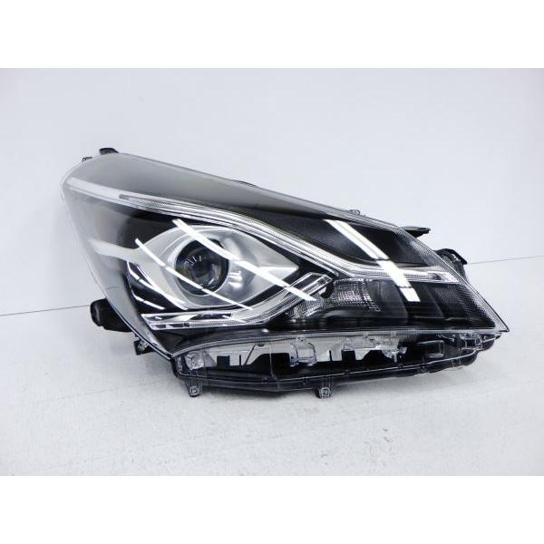 ①トヨタヴィッツNSP130/NSP135/KSP130 LED 中期 左右ヘッドライト