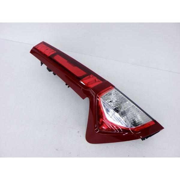 TOYOTAルーミー 左テール M900A 220-69047 ルーミー T33062△ ルーミーカスタム M900A/M910A 前期 左テールランプ
