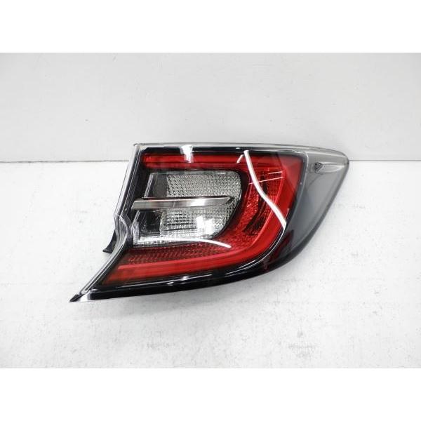 【美品】TOYOTA カローラスポーツ純正テールランプクリア化 TOYOTA カローラスポーツ純正テールランプ クリア化【美品】 【公式通販】