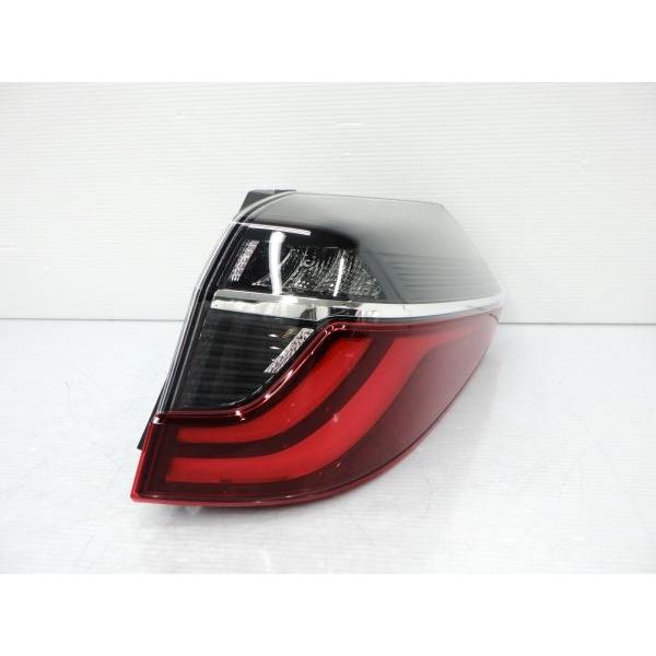 シャトル/シャトルハイブリッド 後期 テールランプ