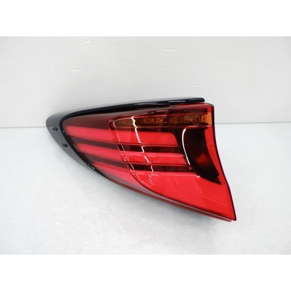 C-HR T84862 後期 左テールランプ LED KOITO 10-118 ZYX11/NGX50/NGX10